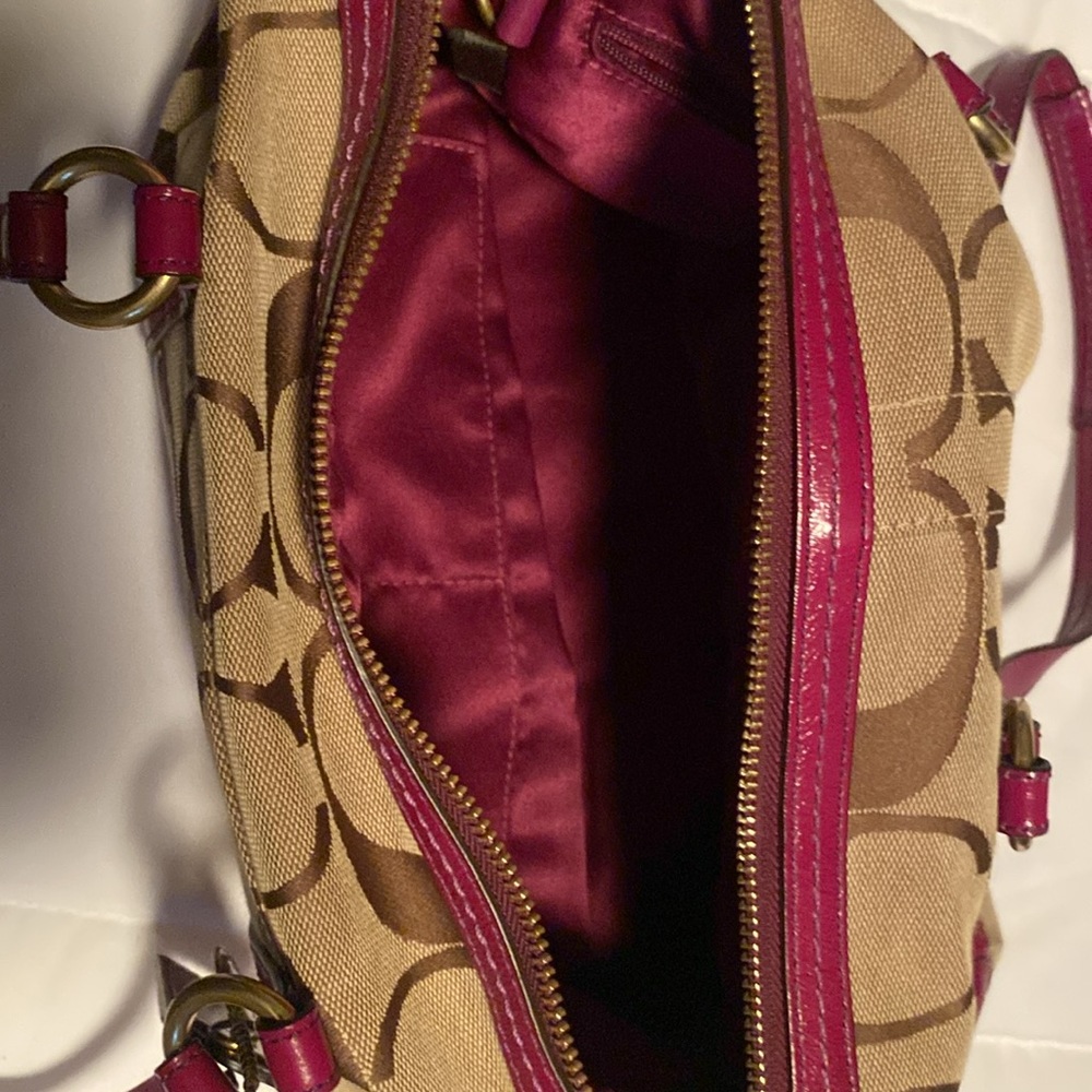 Coach purse - Picture 3 of 5
